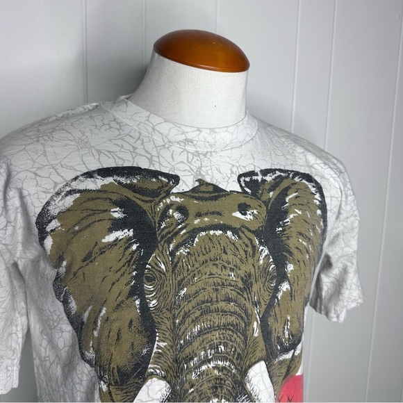 Vintage 90’s Zip It London Tanzania African Elephant T Shirt - Picture 5 of 9